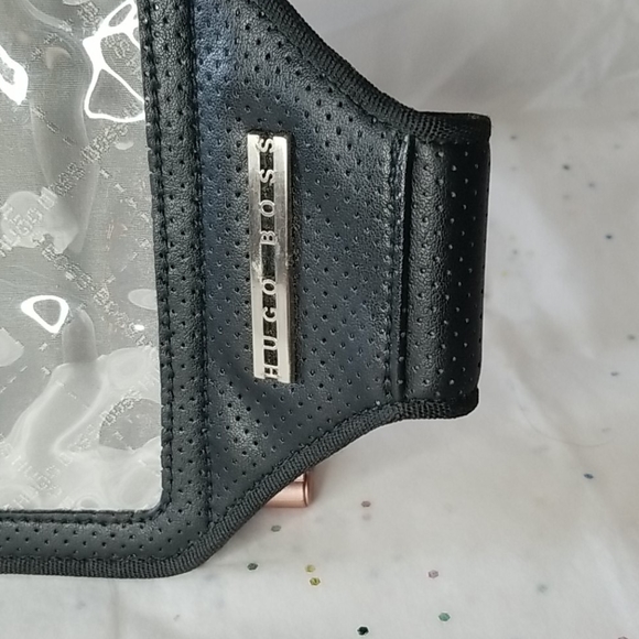 Hugo Boss Exercise Sports Armband Phone / Music / Cards / Money - Picture 4 of 6